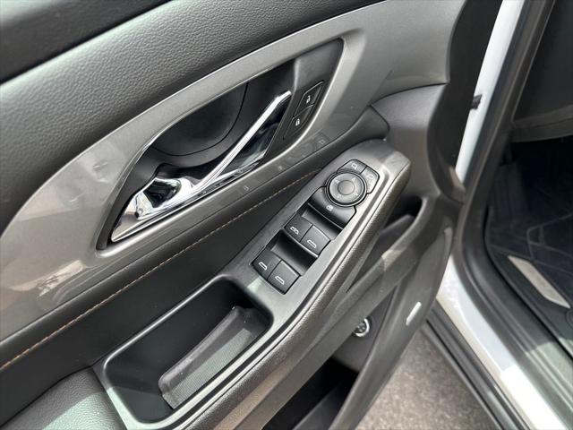 2021 Chevrolet Traverse FWD RS