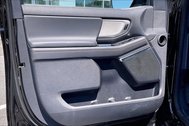 2025 Ford Expedition Active MAX