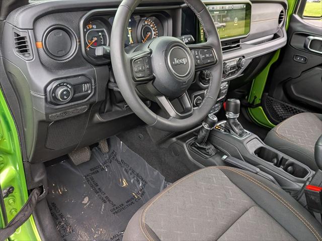 2025 Jeep Gladiator Sport