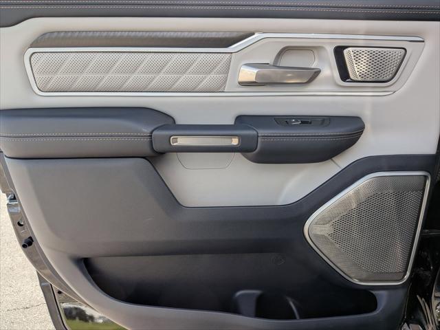 2025 Ram 1500 Tungsten Crew Cab 4x4 5'7" Box