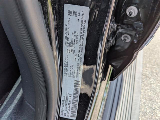 2025 Ram 1500 Tungsten Crew Cab 4x4 5'7" Box