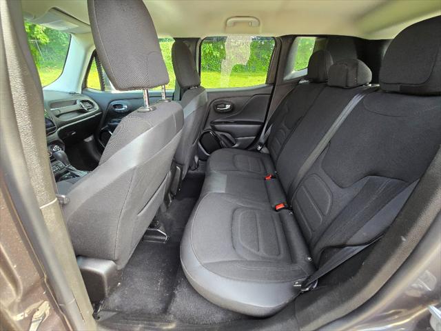 2017 Jeep Renegade Altitude 4x4