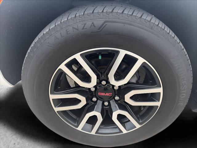 2022 GMC Yukon 4WD AT4