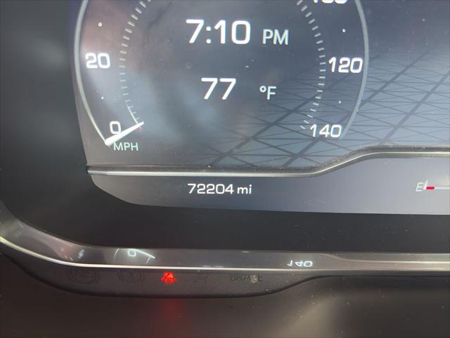 2022 GMC Yukon 4WD AT4