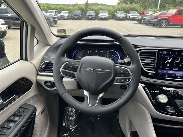 2023 Chrysler Pacifica Hybrid Limited