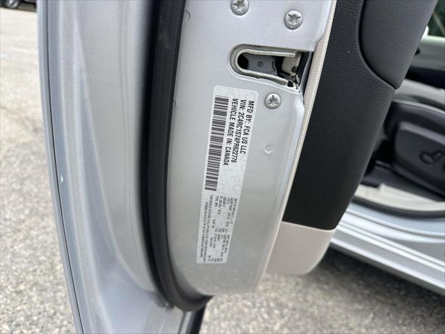 2023 Chrysler Pacifica Hybrid Limited