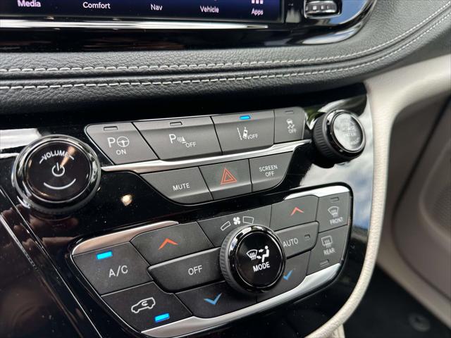 2023 Chrysler Pacifica Hybrid Limited