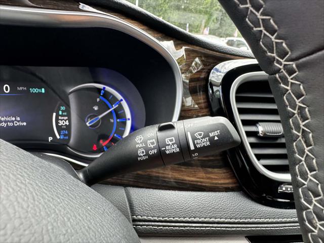 2023 Chrysler Pacifica Hybrid Limited