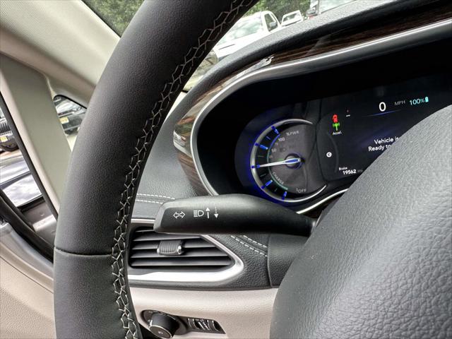 2023 Chrysler Pacifica Hybrid Limited