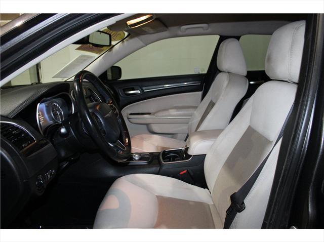 2019 Chrysler 300 Touring