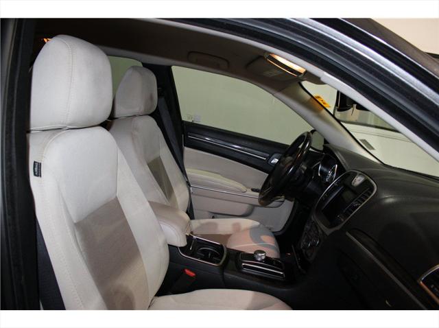 2019 Chrysler 300 Touring