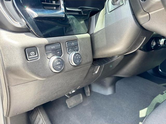 2024 GMC Sierra 1500 4WD Crew Cab Short Box Elevation with 3SB