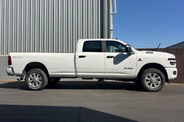 2026 Ram 3500 3500 Big Horn Crew Cab 4x4 8 Box