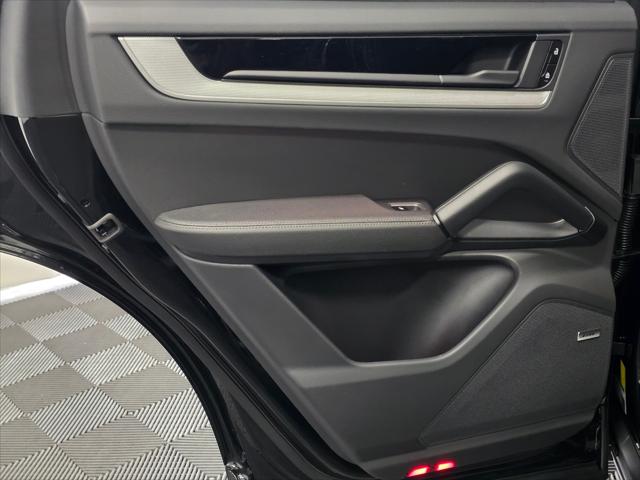 2026 Porsche Cayenne Unknown