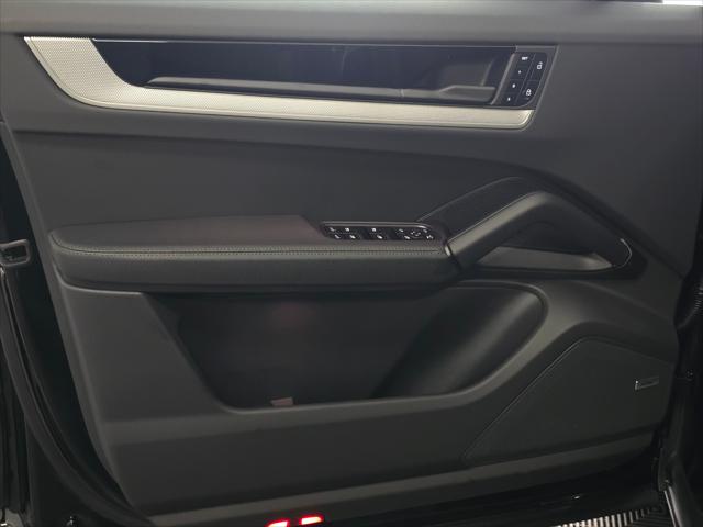 2026 Porsche Cayenne Unknown