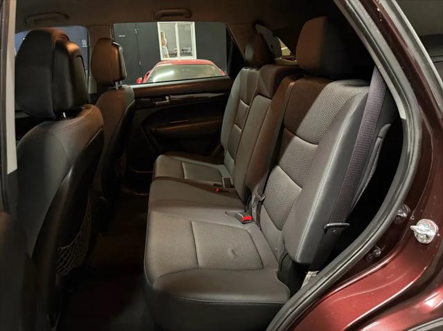 2012 Kia Sorento LX