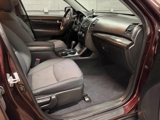 2012 Kia Sorento LX