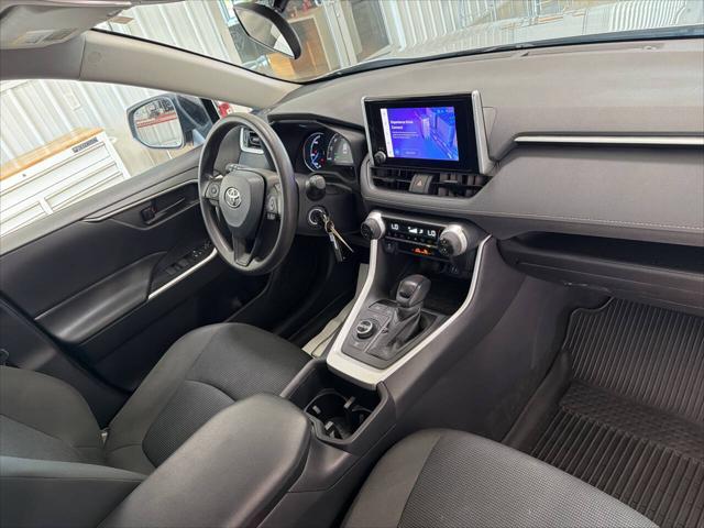 2023 Toyota RAV4 Hybrid LE