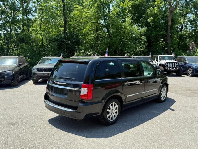 2015 Chrysler Town & Country Touring