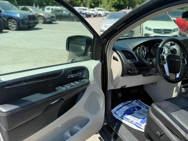 2015 Chrysler Town & Country Touring