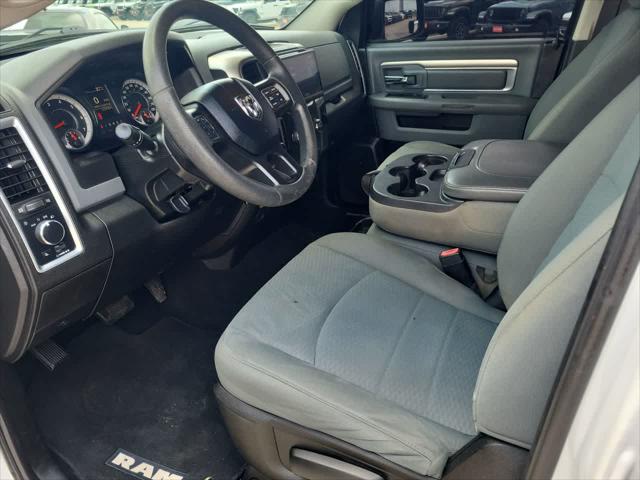 2019 Ram 1500 Classic SLT Crew Cab 4x2 6'4" Box
