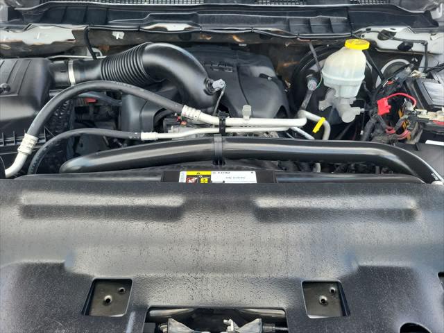 2019 Ram 1500 Classic SLT Crew Cab 4x2 6'4" Box
