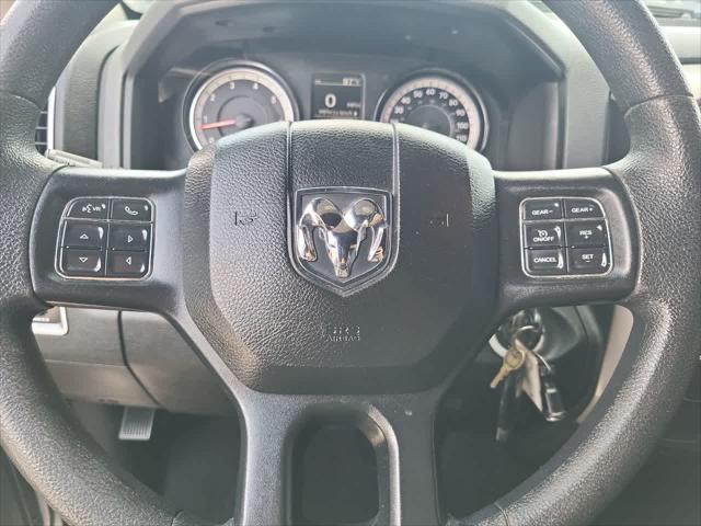 2019 Ram 1500 Classic SLT Crew Cab 4x2 6'4" Box