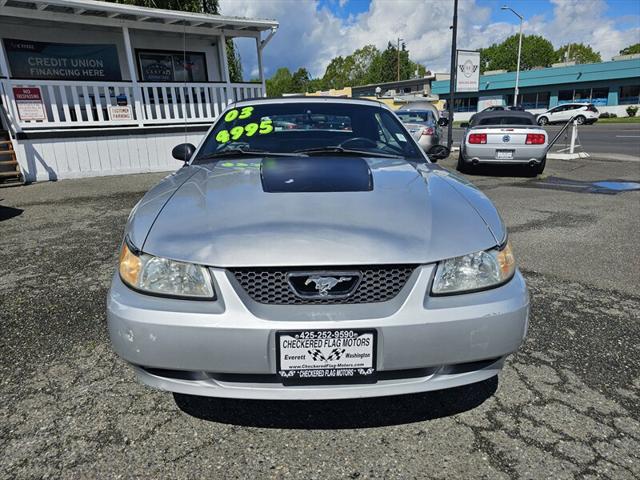 2003 Ford Mustang Deluxe