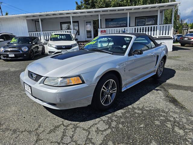 2003 Ford Mustang Deluxe