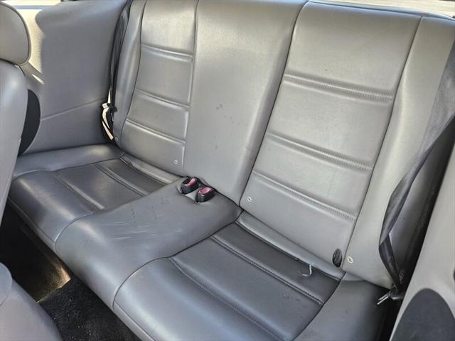 2003 Ford Mustang Deluxe