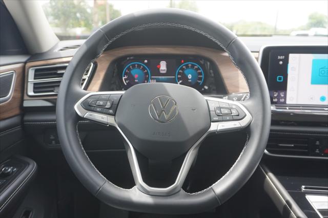 2026 Volkswagen Atlas SE with Technology
