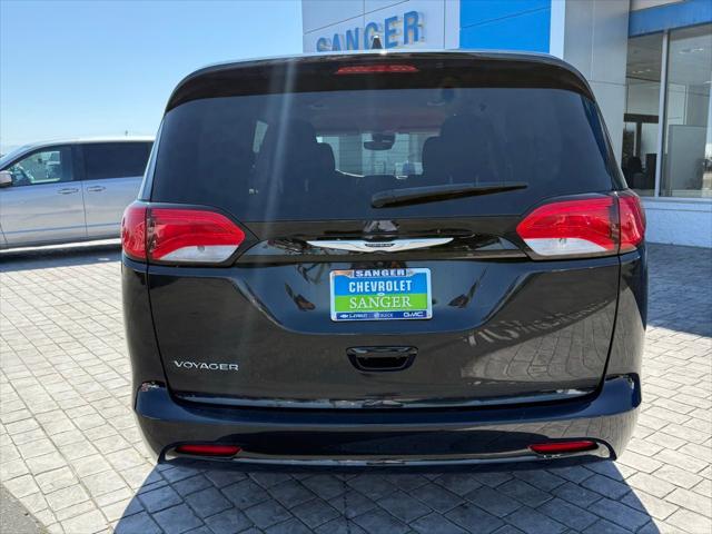 2023 Chrysler Voyager LX