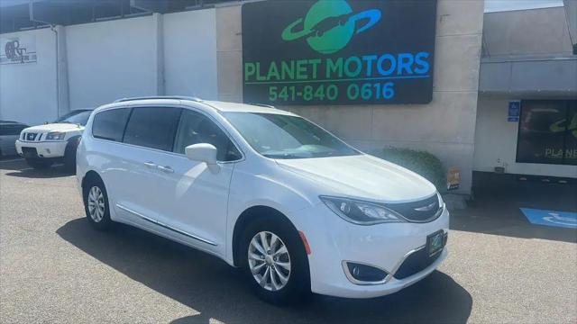 2019 Chrysler Pacifica Touring L for sale in Medford, OR