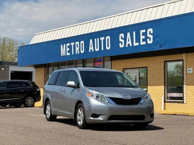 2015 Toyota Sienna LE for sale in Ramsey, MN