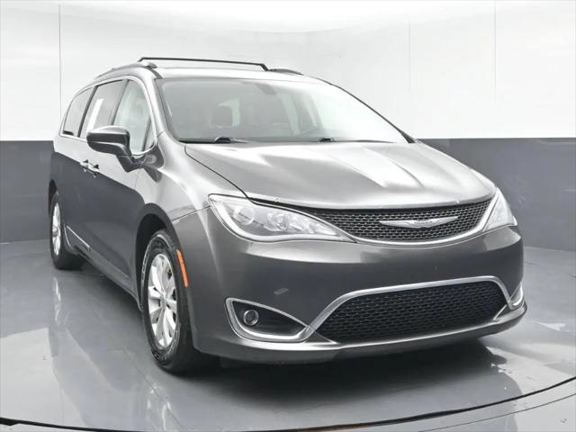 2017 Chrysler Pacifica Touring-L for sale in Somerset, KY
