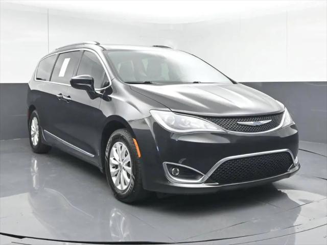 2018 Chrysler Pacifica Touring L for sale in Somerset, KY