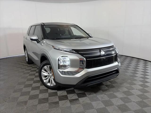 2025 Mitsubishi Outlander ES 2.5 2WD for sale in Mishawaka, IN