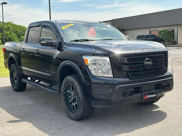 2020 Nissan Titan Crew Cab SV 4x4 for sale in Paris, TX
