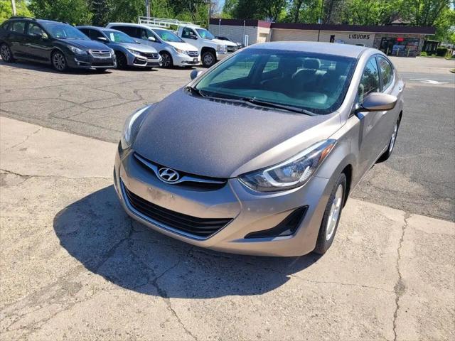 2014 Hyundai Elantra SE for sale in Shakopee, MN