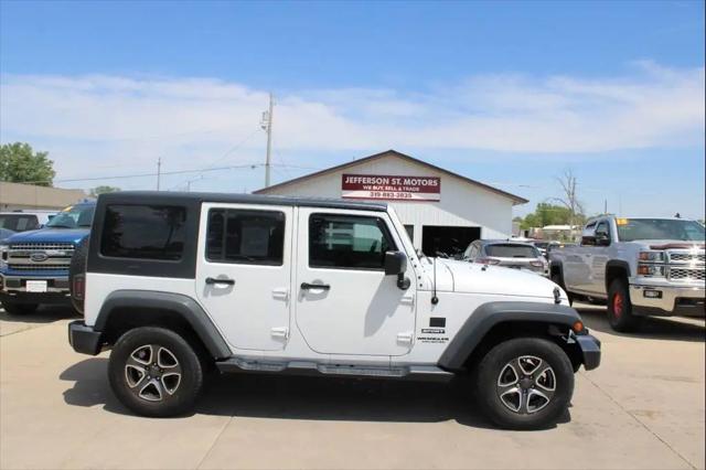 2017 Jeep Wrangler Unlimited Sport 4x4 for sale in Waterloo, IA