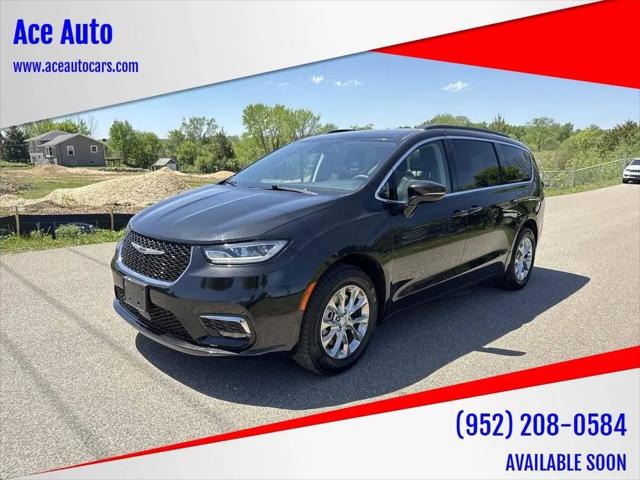 2022 Chrysler Pacifica Touring L AWD for sale in Jordan, MN