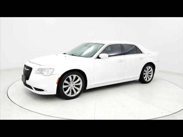 2019 Chrysler 300 Touring L for sale in Olive Branch, MS