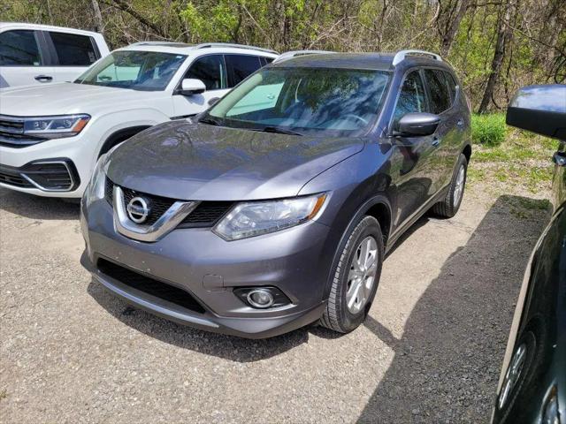 2016 Nissan Rogue SV for sale in Clare, MI