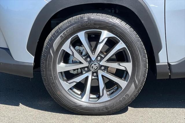2024 Toyota Corolla Cross XLE