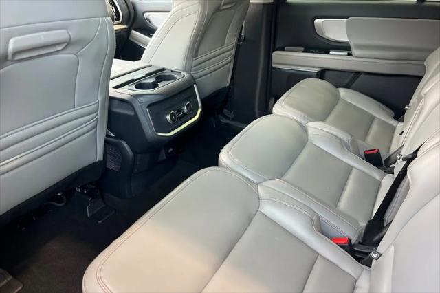 2025 Ford Expedition Active MAX