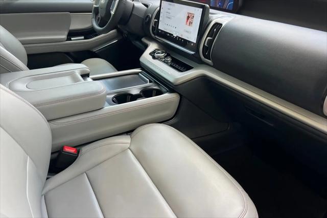 2025 Ford Expedition Active MAX