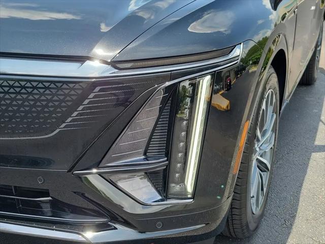 2024 Cadillac iQ Sport w/1SK