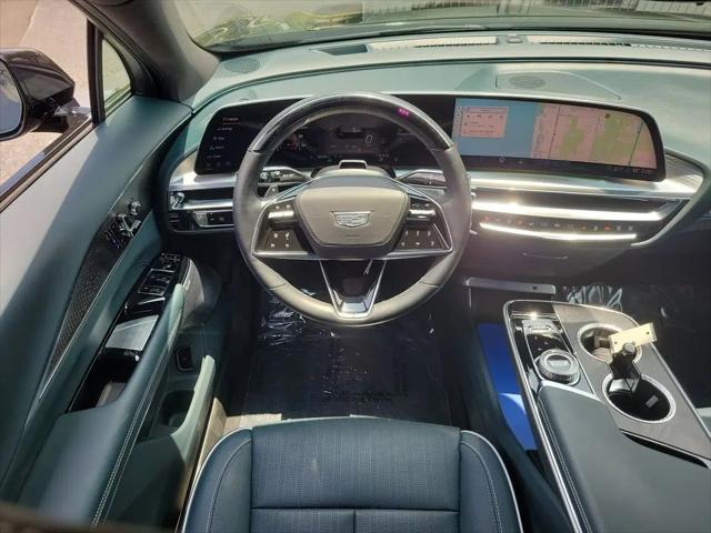 2024 Cadillac iQ Sport w/1SK