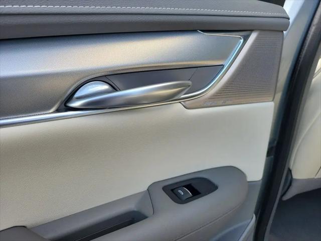 2023 Cadillac XT5 FWD Premium Luxury