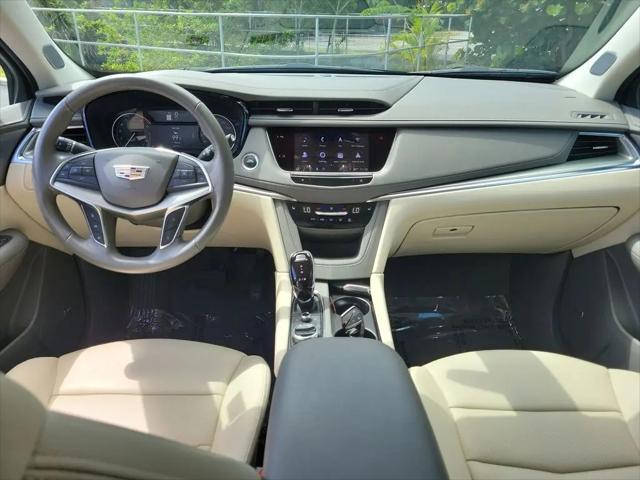 2023 Cadillac XT5 FWD Premium Luxury